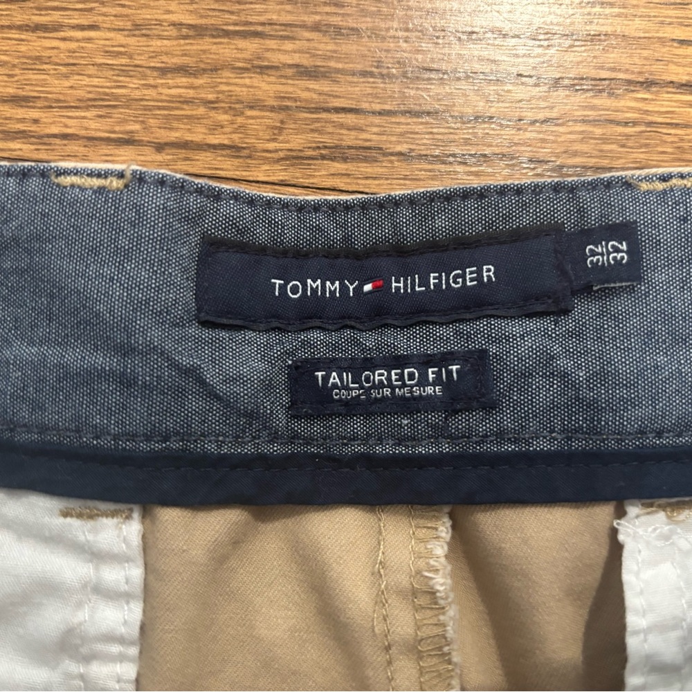Tommy Hilfiger white pants size 32x32